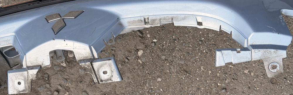 Бампер передній 5-ти дверний Mitsubishi Colt 6