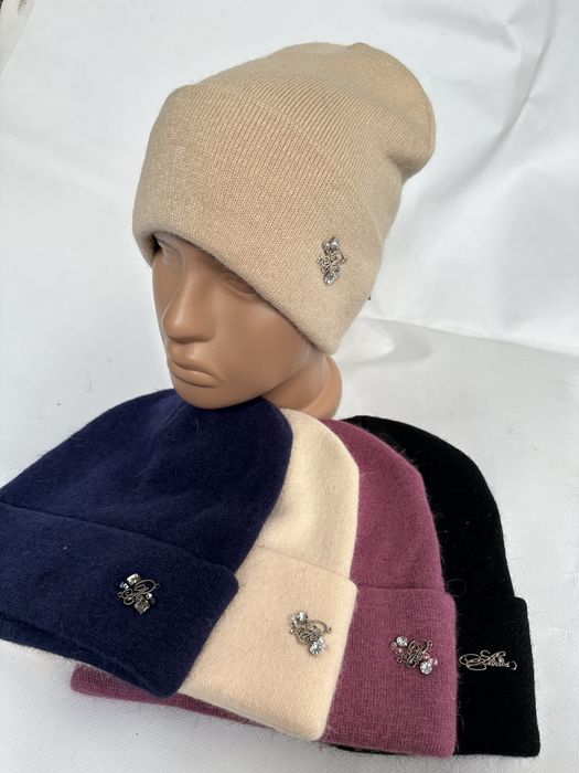 Весняно-осіння  жіноча шапочка