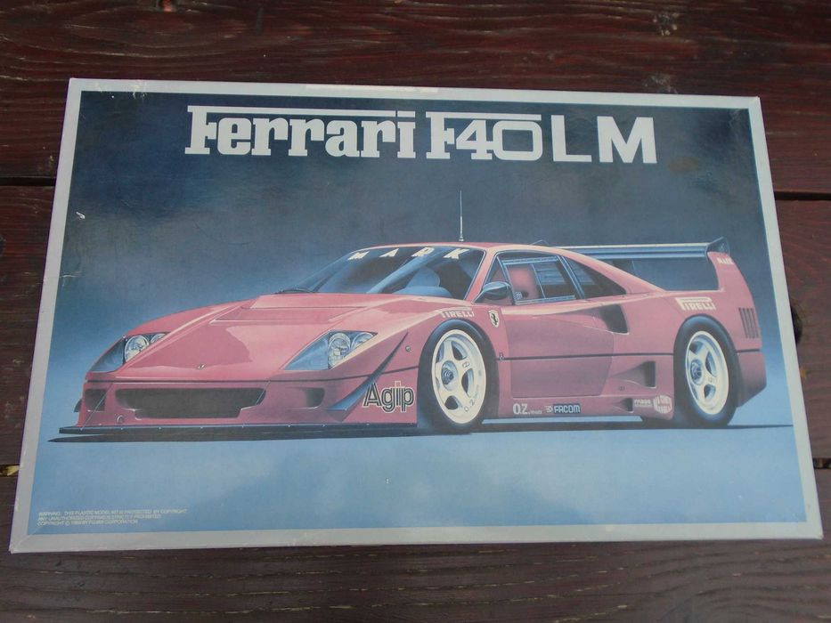 Ferrari F40 LM  1:16 Fujimi 10116 Model
