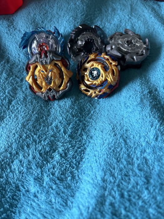 Дитячи іграшки бейблейд