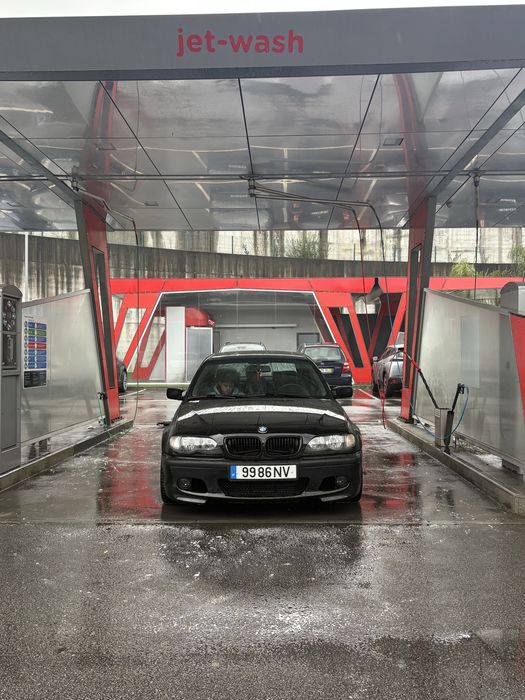 Vendo bmw e46 bem estimado