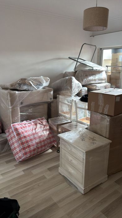 Mudanças, fretes, montagem e desmontagem de móveis