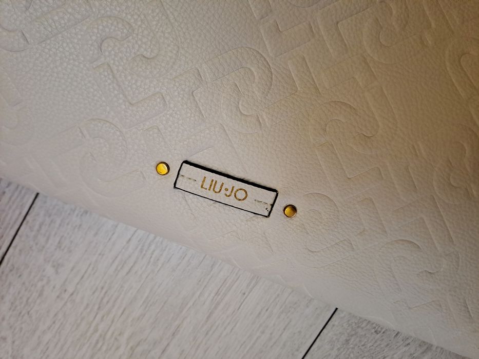 Liu Jo torebka L 
Torebka L Tote AA3155 E0086 Écru