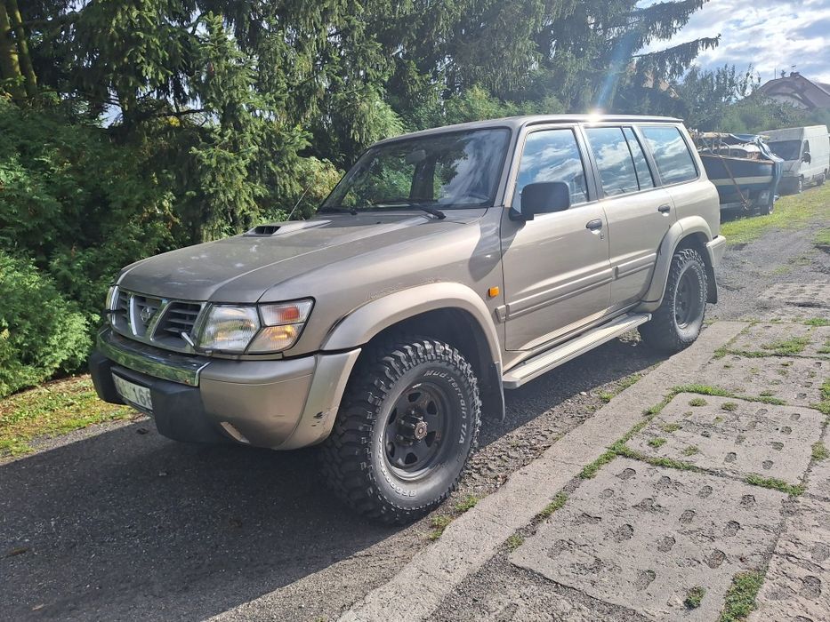 Nissan Patrol Y61 3.0Di 7 osob klima Diff lock automat skrzynia