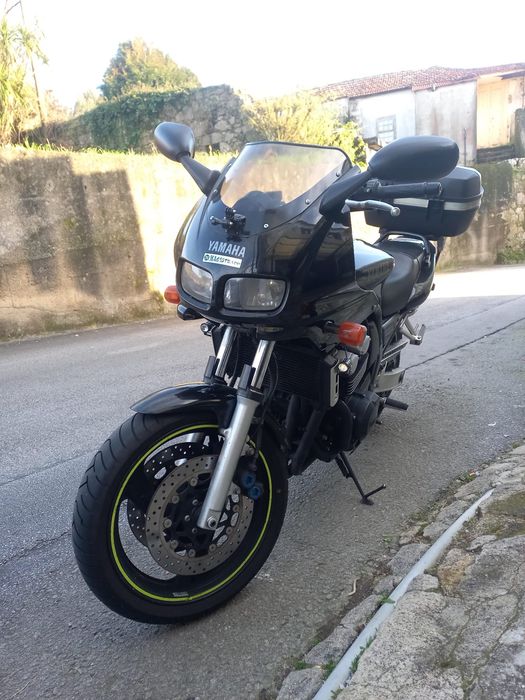Yamaha FZS 600 Fazer – Apenas 45.500 km (Impecável)