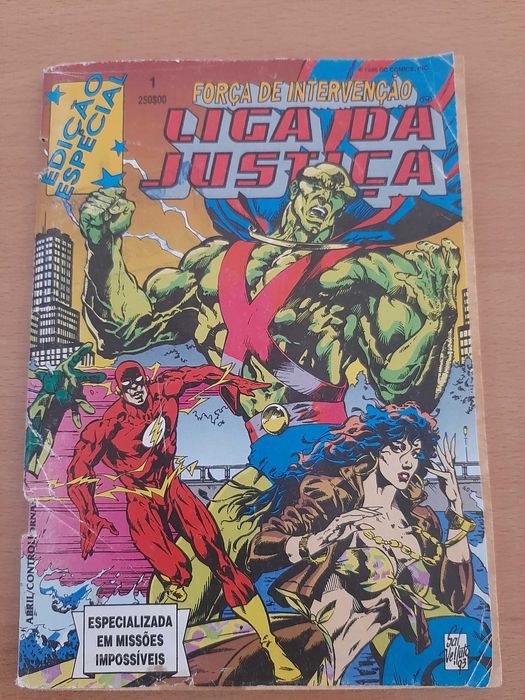 Livro BD - Liga da Justiça - Força de Intervenção