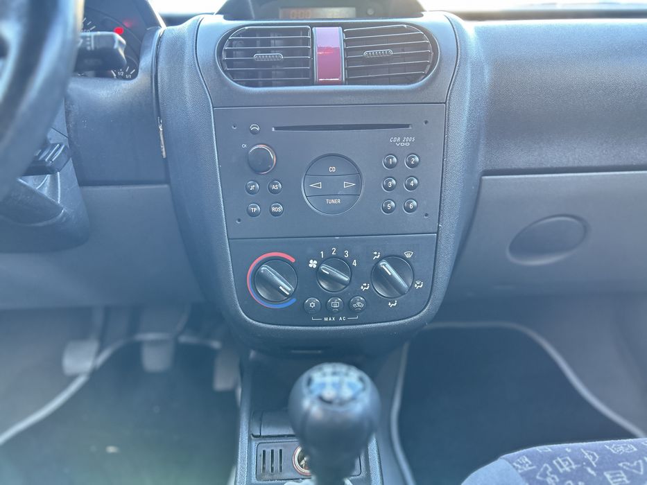 Opel Corsa 1.2 Elegance 2001 AC
