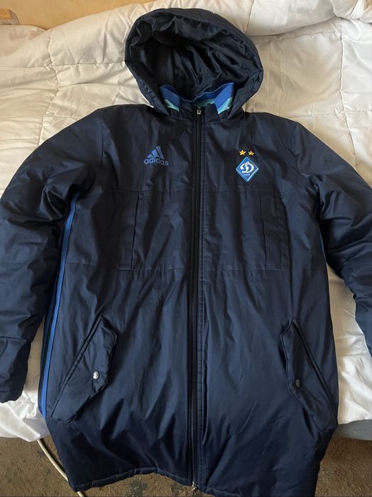 Пуховик зимовий.