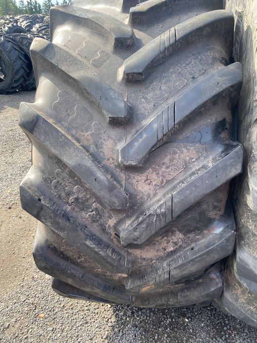 750/65r26     BKT