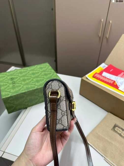 Torebka damska elegancka 050526