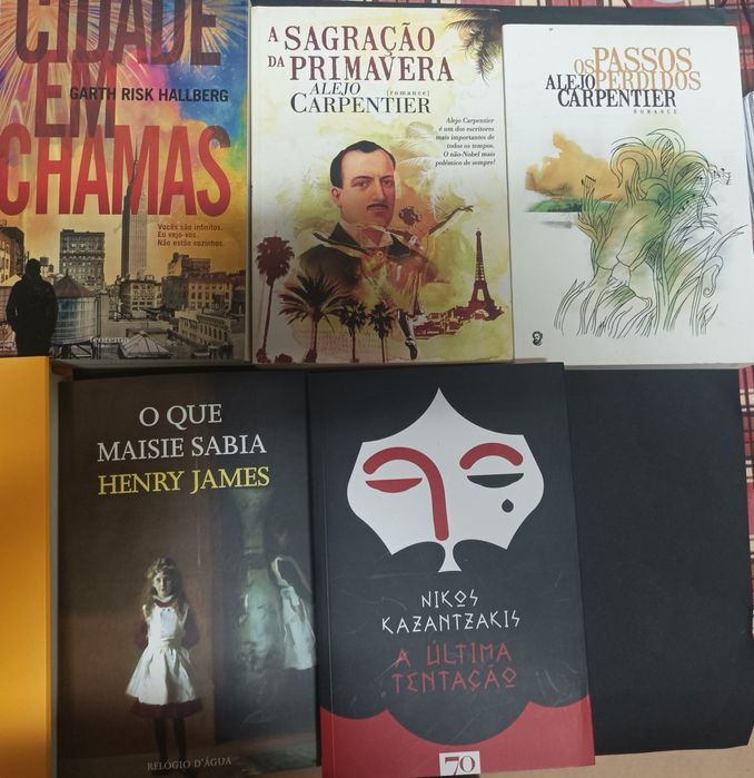 Vários romances a 10 euros