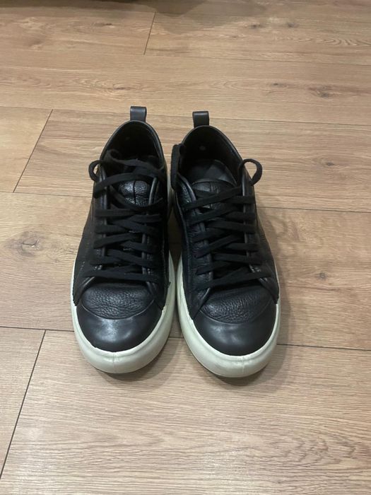 Продам кожанный кеды ecco Оригинал