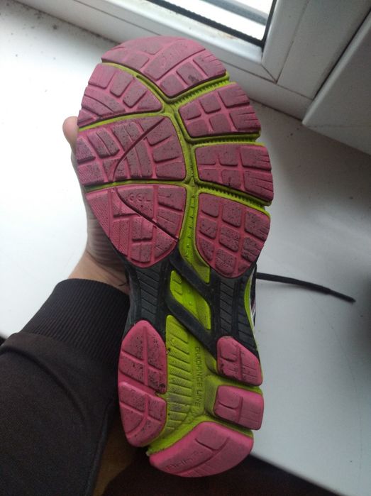 Продам asics Gel-convector