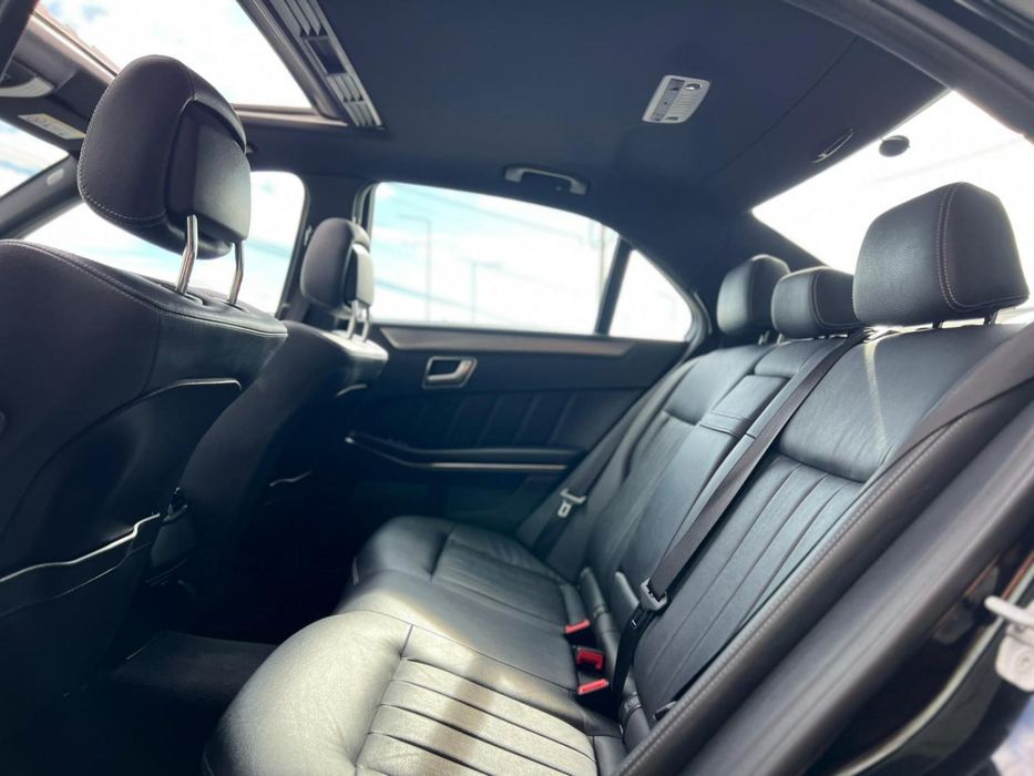 Mercedes-Benz E 220 — fotografia 7
