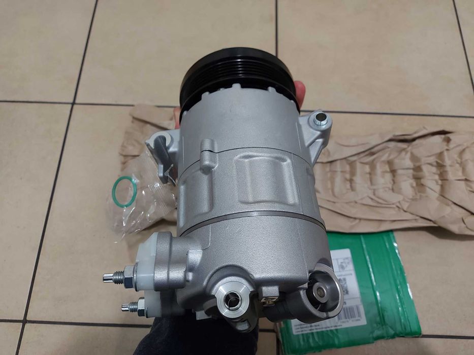 NOWY Kompresor sprężarka klimatyzacji LUCAS ACP01390 Land Rover Discovery Sport Evoque 2.2 D