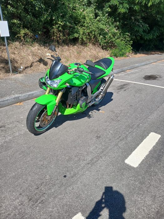 Kawasaki z1000.