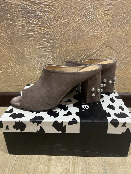 Босоножки кожаные разных моделей 38 и 39 раз