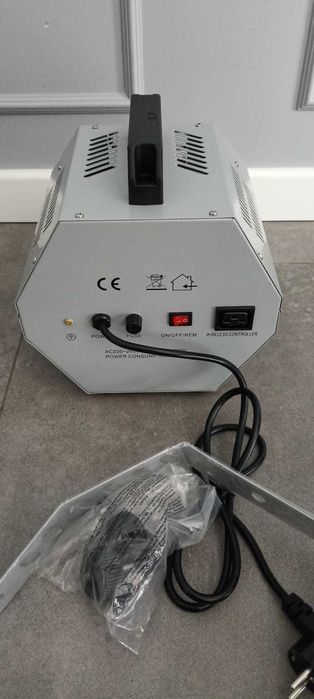 Maszyna do baniek Showlite BM-60 OPIS