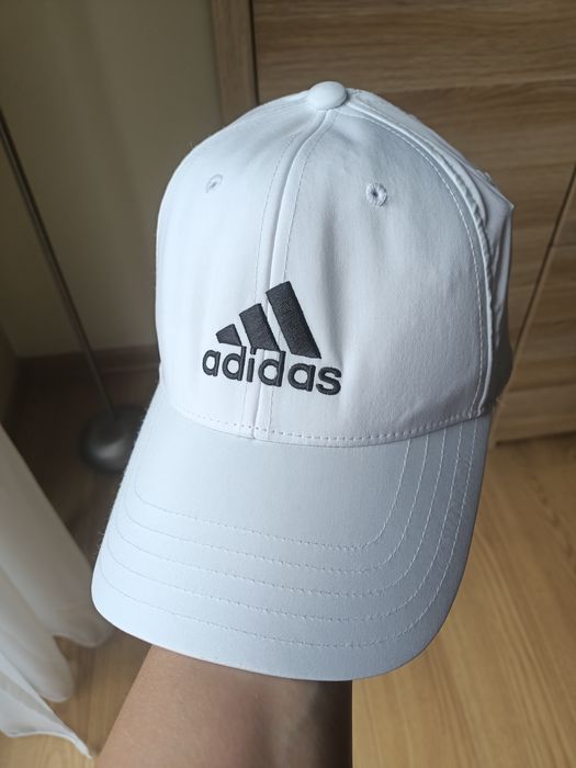 Sportowa czapka czapeczka z daszkiem