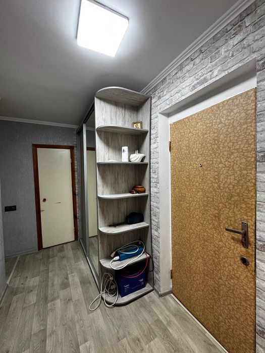 Продаж 2к квартири Хортицький б. Будівельників