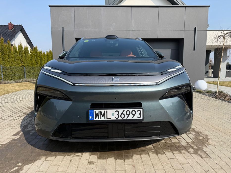 BYD Tang L BYD Tang L Hybryda plugin dostępny od ręki Zarejestrowany