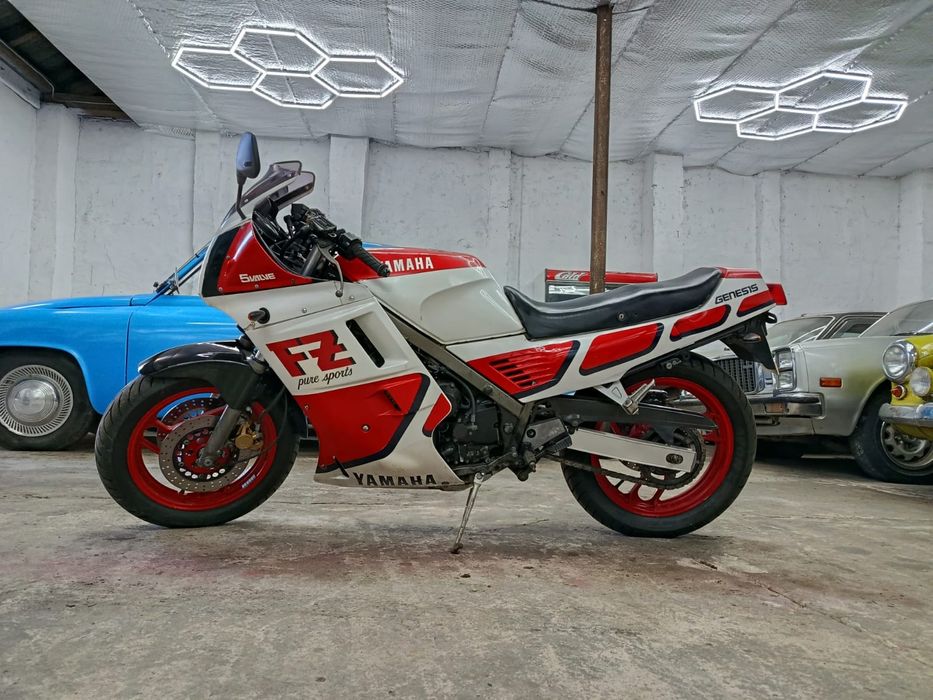 Yamaha FZ750 Genesis 1988 rok Klasyk
