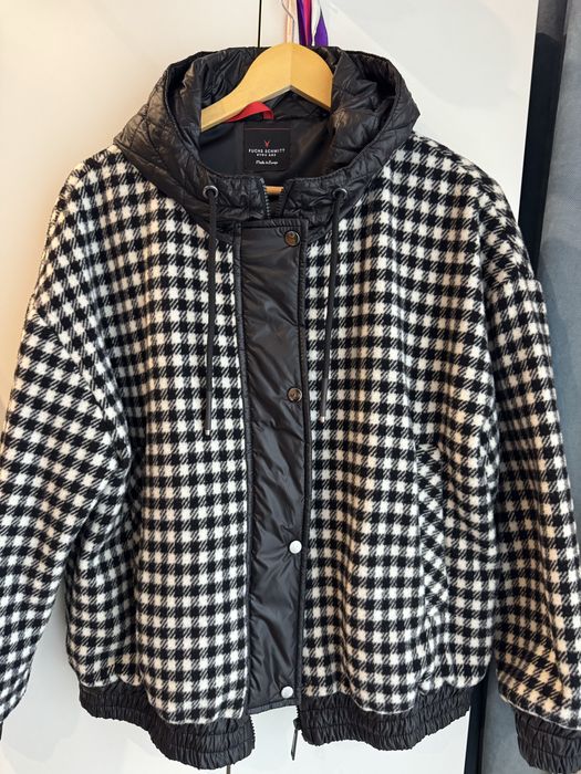 Куртка бомбер з пальтової тканини