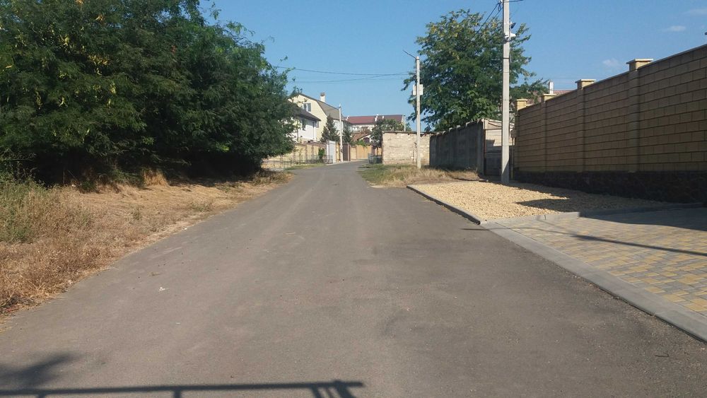 Продам 10.5 соток Червоный хутор