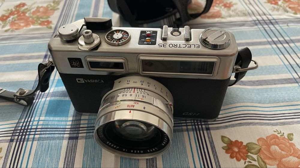 Máquina Fotográfica Yashica