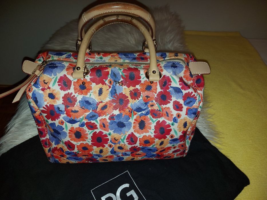 Carteira Purificacion Garcia