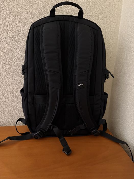 Mochila Nova Thule EnRoutee Preta 23L