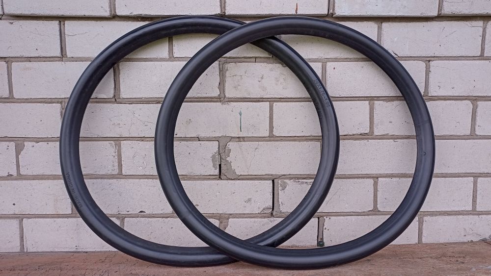 Вставка покрышки велосипеда 26