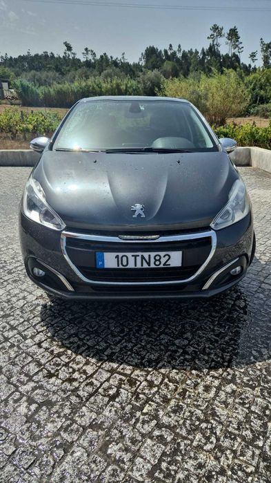 Peugeot 208 style