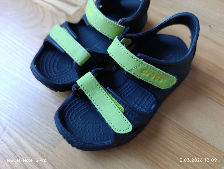 Sandałki Crocs unisex C11