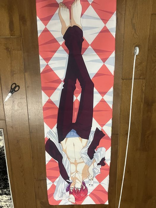 Дакімакура хантер