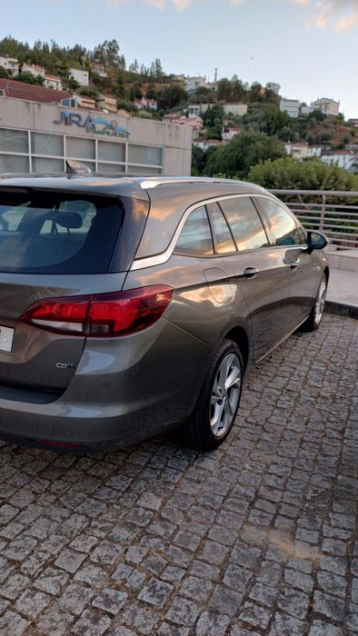 Opel Astra K Sports Tourer 2018 (Gasóleo) — 235.000 km