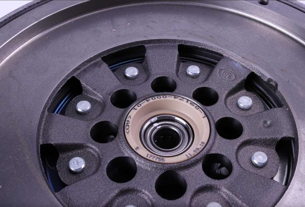 Комплект сцепления + выжимной Sprinter 906 OM646 2.2CDI LuK (Германия)