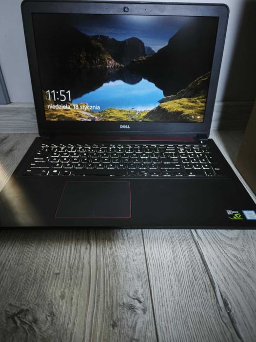 Dell Inspiron i7-7700HQ 15.6'' 8GB RAM 1TB GTX1050 laptop gamingowy