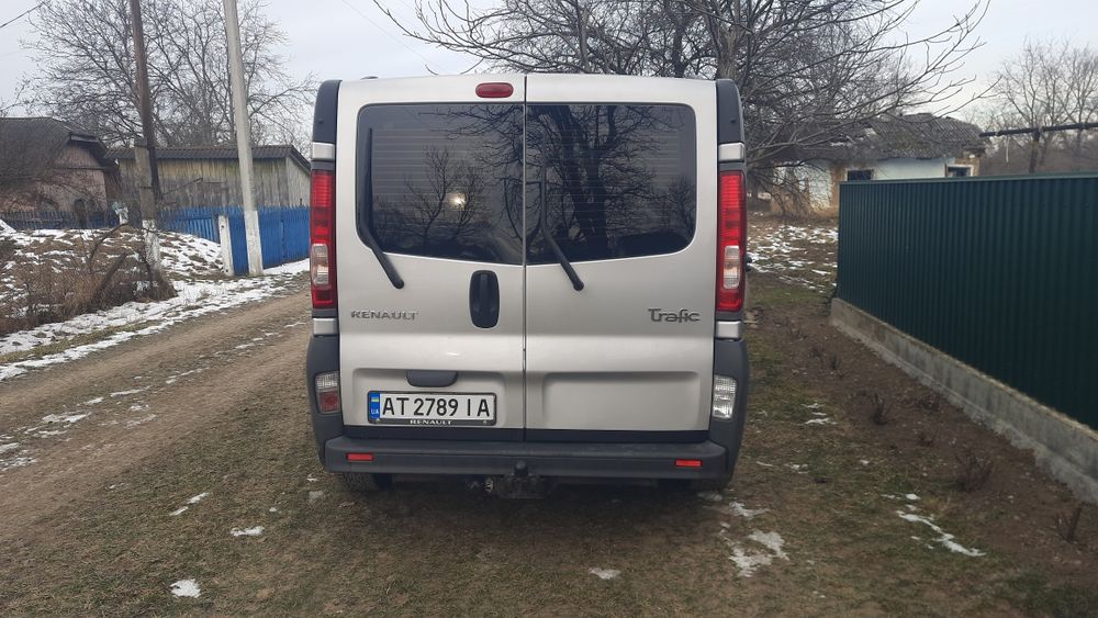 Renault  Trafic  Passenger