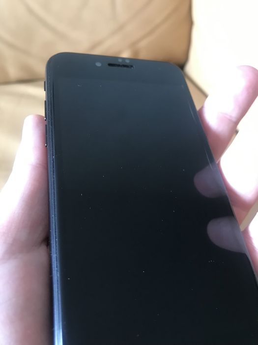 Iphone SE 2 (2020), 128, б/у, черный, в идеале