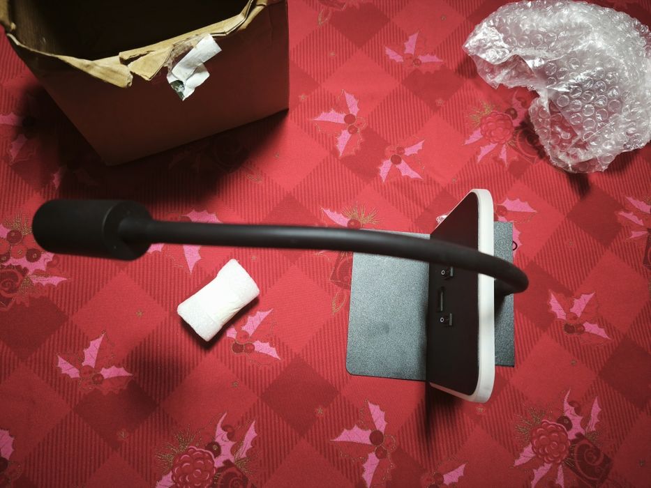 3x Candeeiro flexível com tomada USB e base smartphone