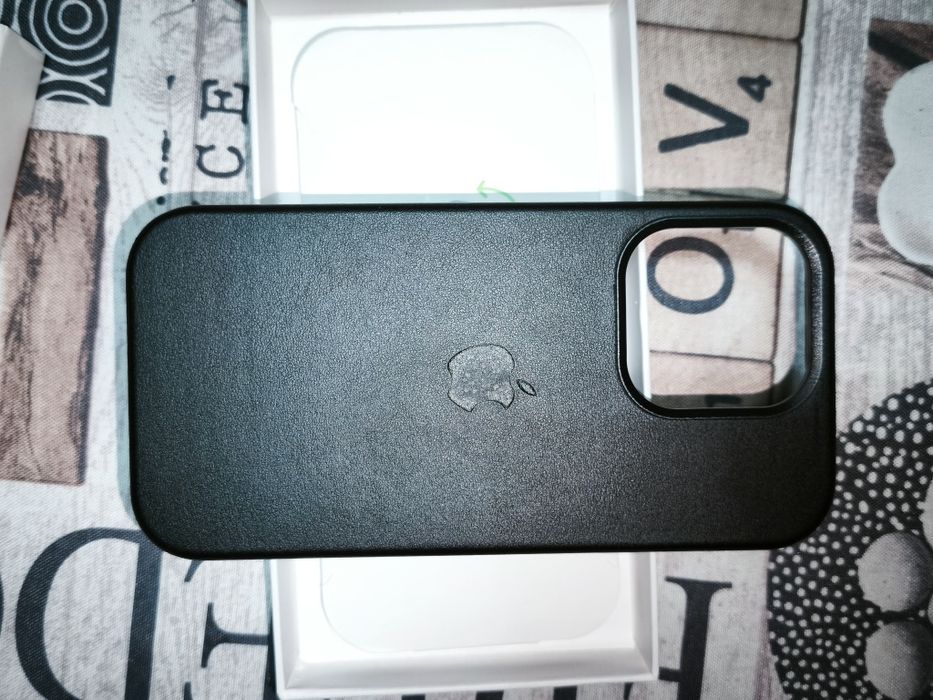 Capa couro iPhone 14 Pro