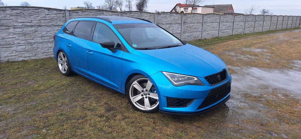 Seat Leon 2.0 tdi FR dsg FULL LED nawi skóra panoramadach