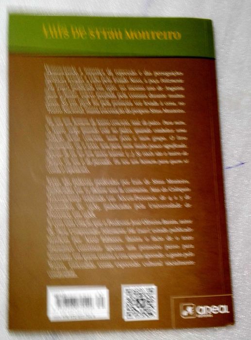 Livro Felizmente Há Luar!