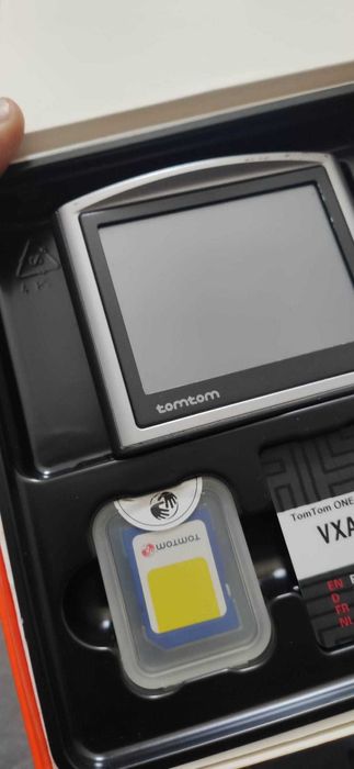 Tomtom GPS - novo! Com mapas de portugal e espanha gratis!