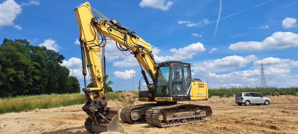 Koparka gąsienicowa New Holland e175c 2012r