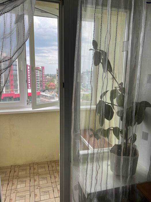 Продам 2-кімнатну квартиру на просп. Відродження у Луцьку!