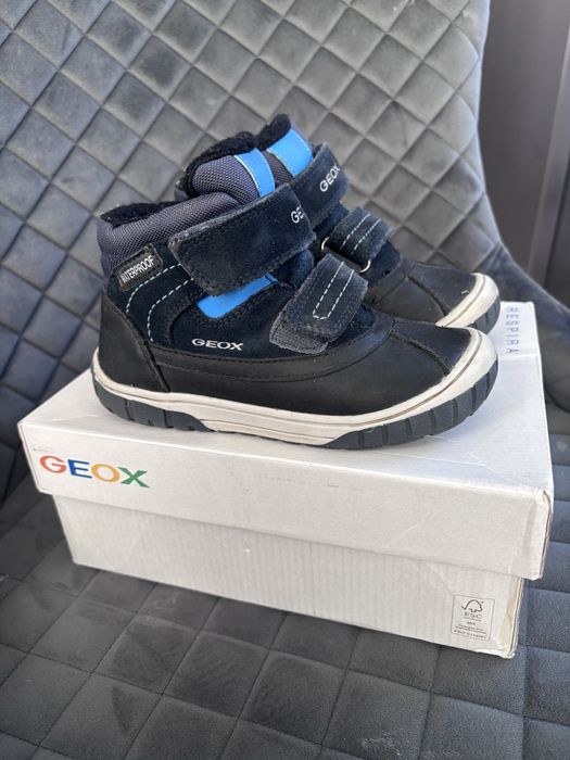 зимові черевики geox 26р.