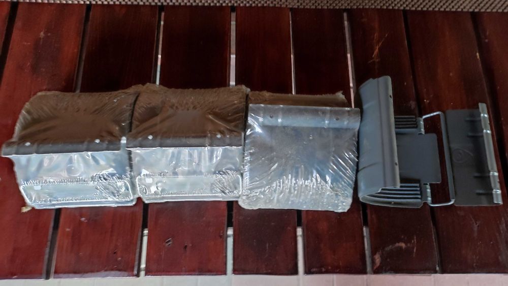 Łącznik rynny z klamrą Budmat  125 mm szary - 7szt