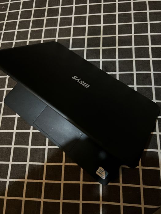 Portátil INSYS 12 polegadas. Bateria viciada, de resto em otimo estado